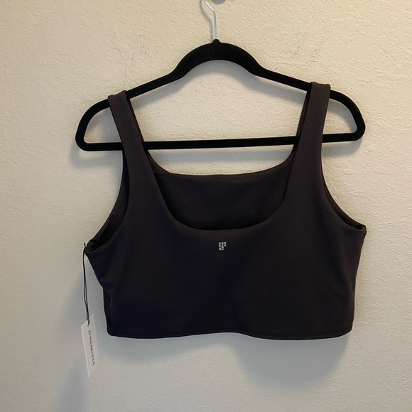 We Wore What Straight Neck Crop In Chocolate Black Top Size XL NEW - Picture 6 of 10